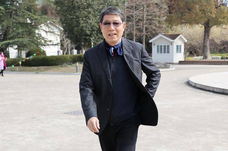 年轻朋友妈妈2020